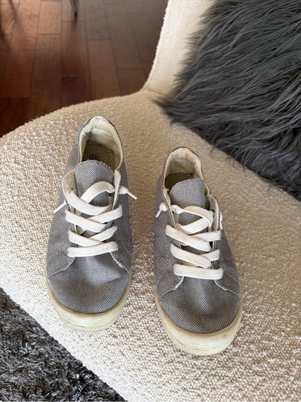 Casual Women's Canvas Sneakers in Gray with White Laces